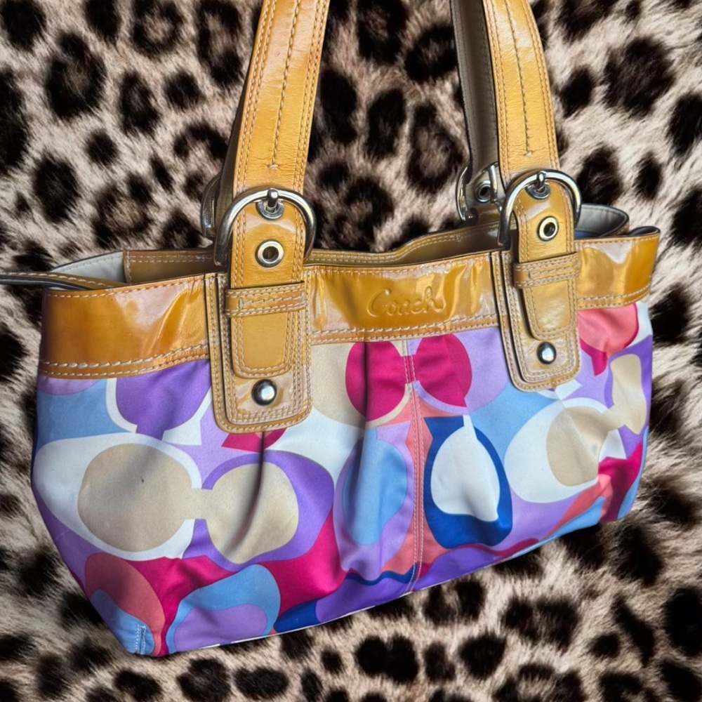 Vintage Coach Soho Scarf Print Shoulder Bag in Poppy Multicolor
